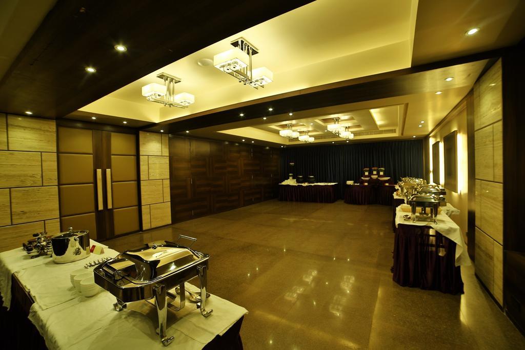 Tgb Express Maninagar Ahmedabad