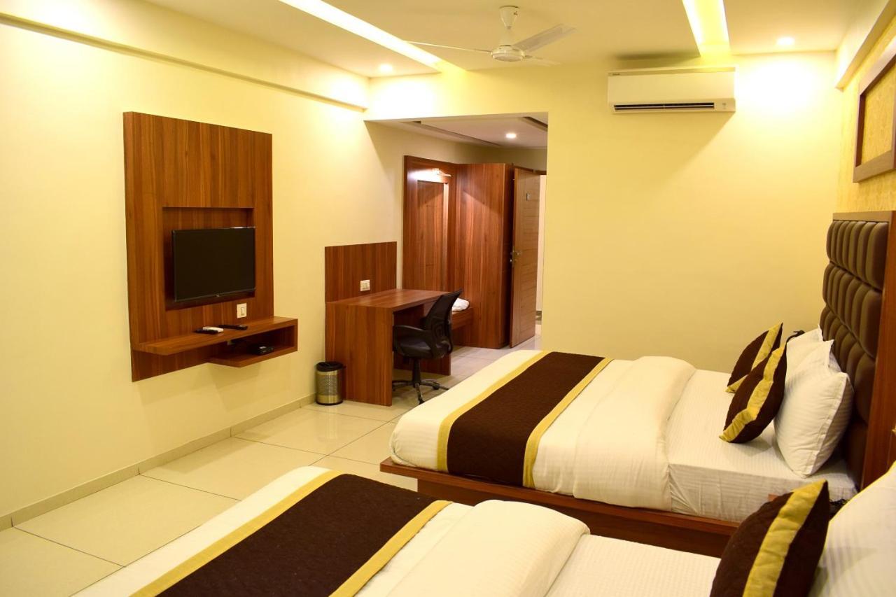 Hotel Royal Square By Sky