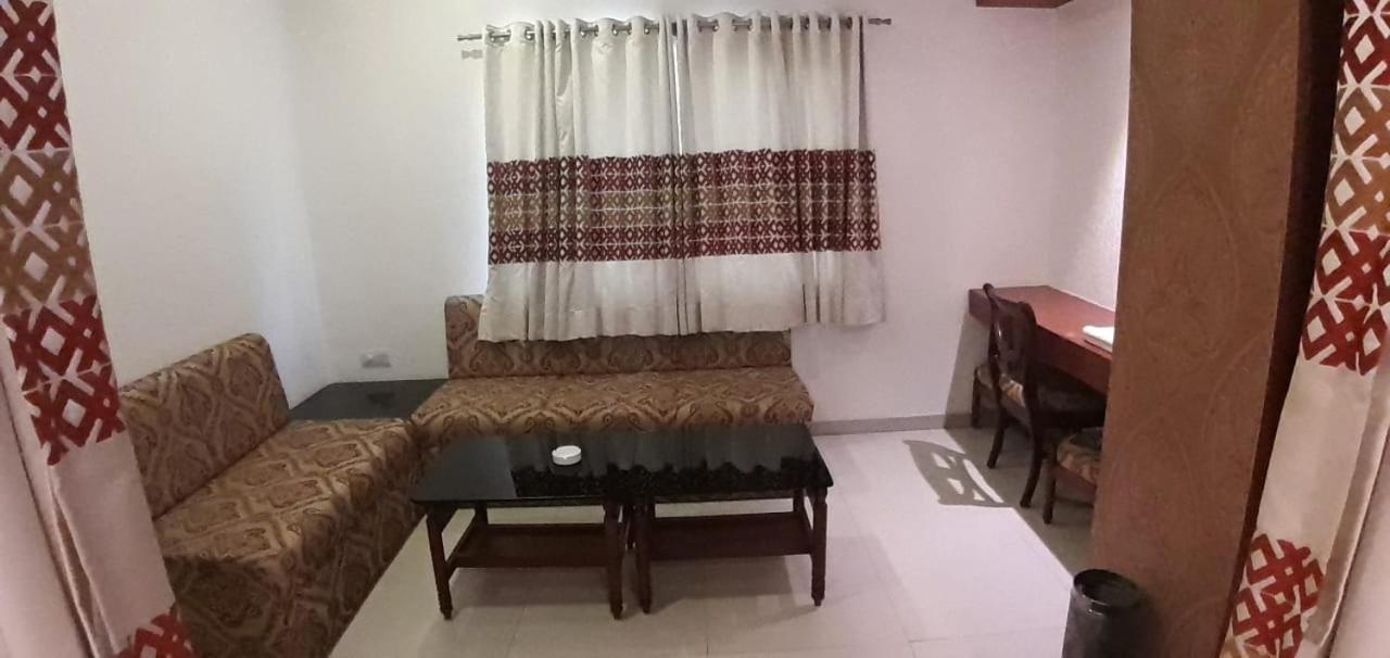 Golden Plaza 3* Ahmedabad