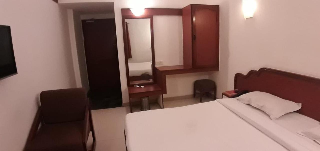 Golden Plaza 3*
