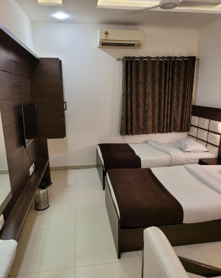Golden Plaza Hotel Ahmedabad