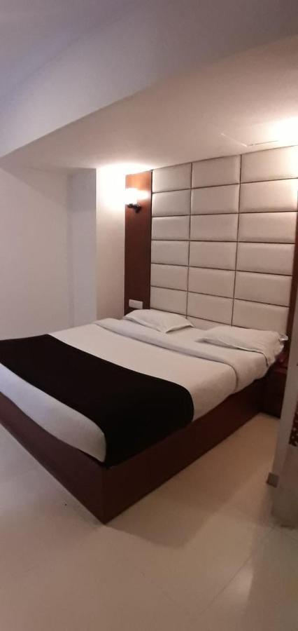 Golden Plaza Hotel