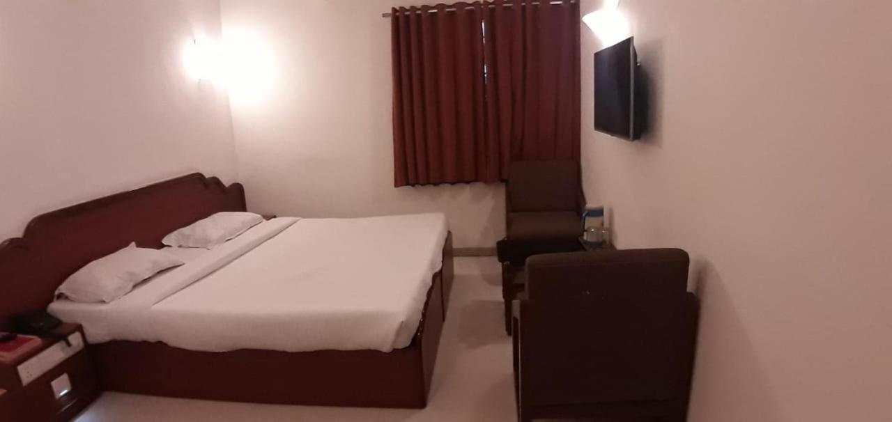 Golden Plaza Hotel 3*