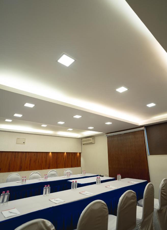 The Fern Residency, Subhash Bridge, Hotel Ahmedabad