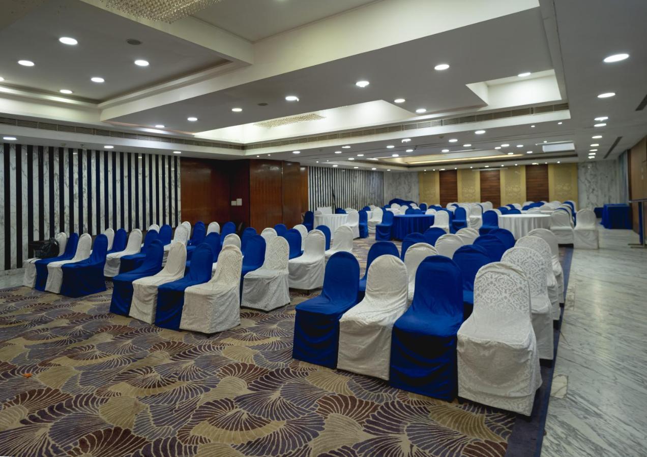 The Fern Residency, Subhash Bridge, 4* Ahmedabad