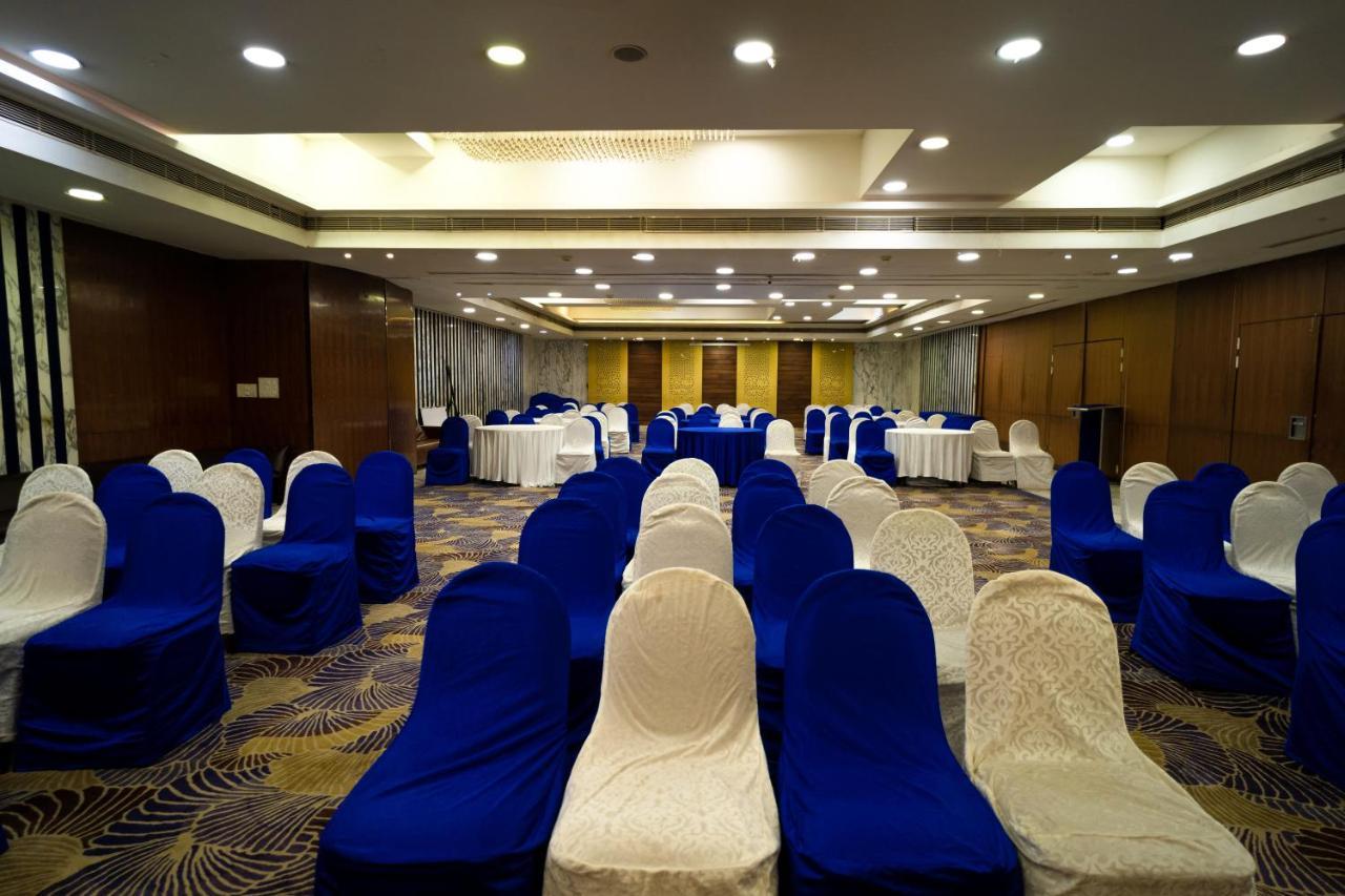 The Fern Residency, Subhash Bridge, 4* Ahmedabad