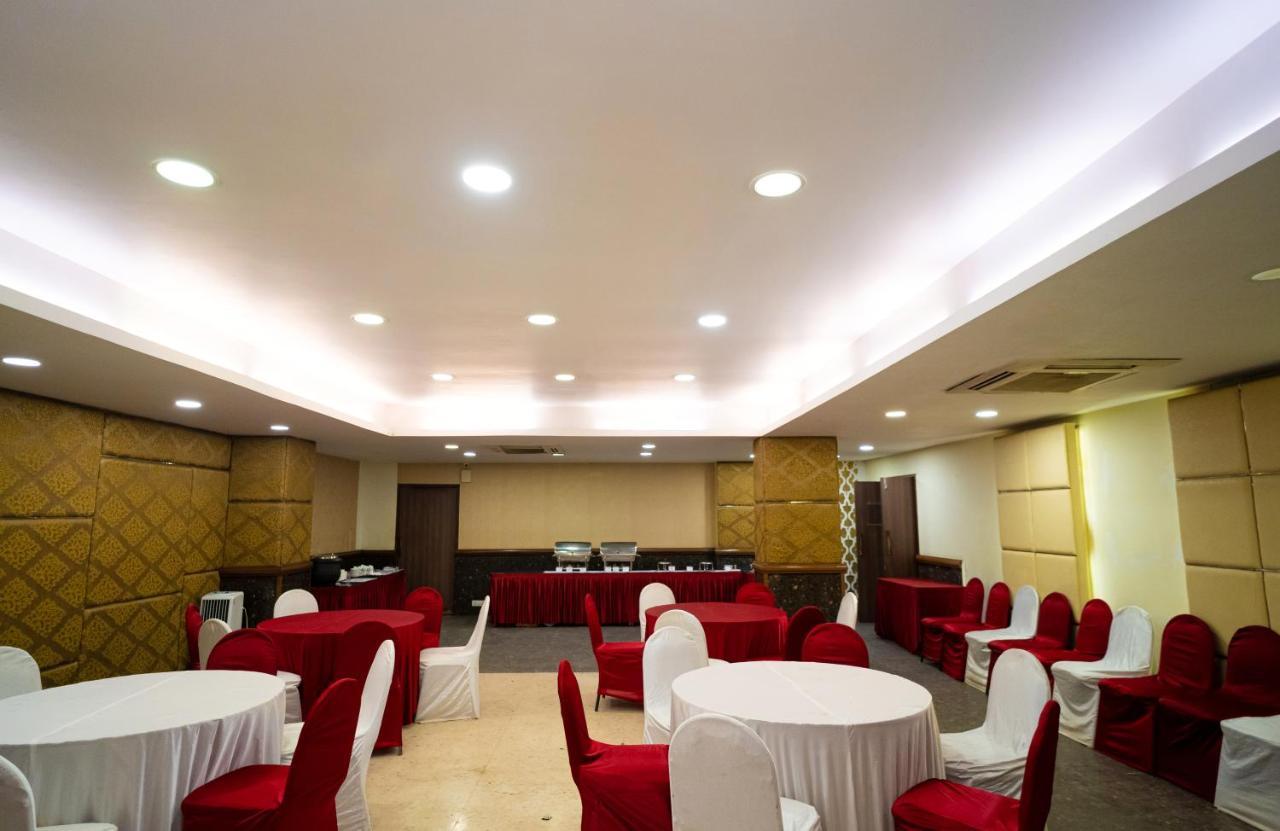 The Fern Residency, Subhash Bridge, 4* Ahmedabad