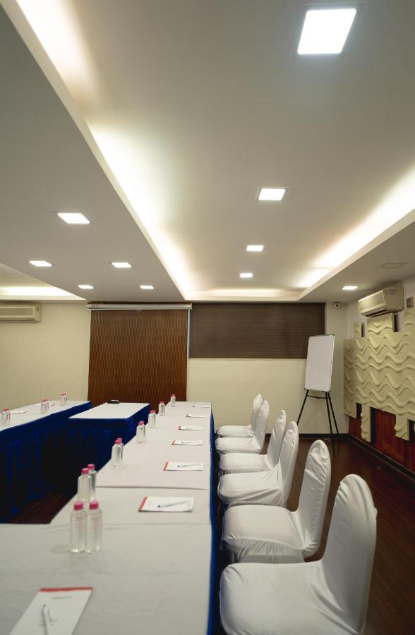 The Fern Residency, Subhash Bridge, 4* Ahmedabad