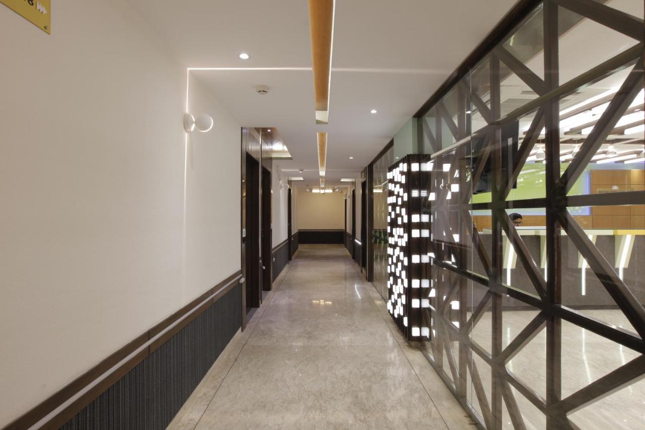 Hotel The Lotus Park