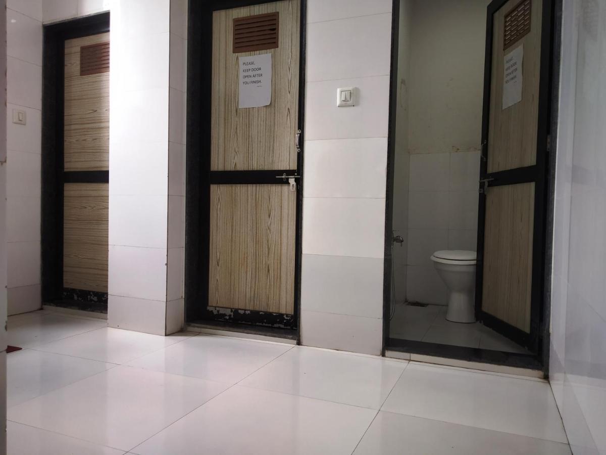 Relax Ac Hostel