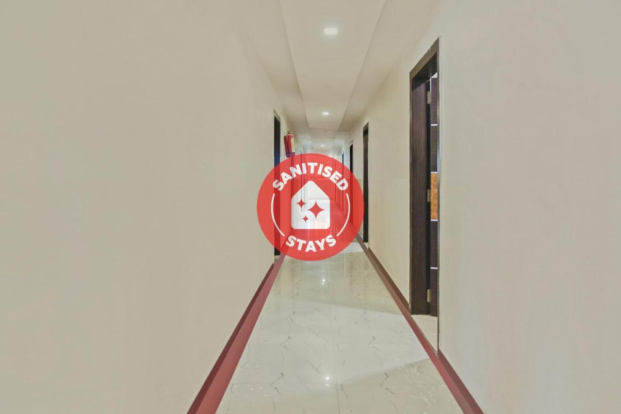 Spot On 27638 Jay Radhe Hotel Ahmedabad