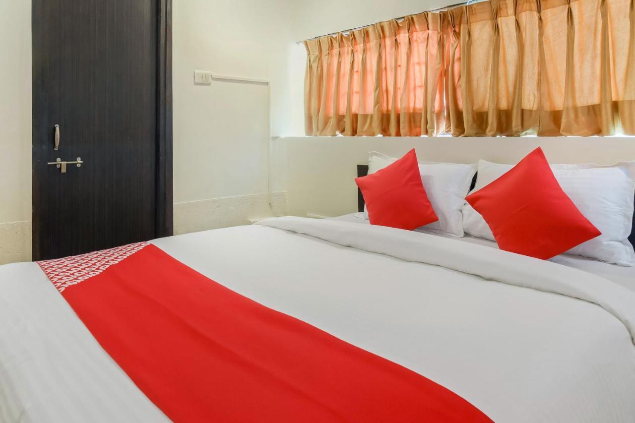 Spot On 27638 Jay Radhe Hotel