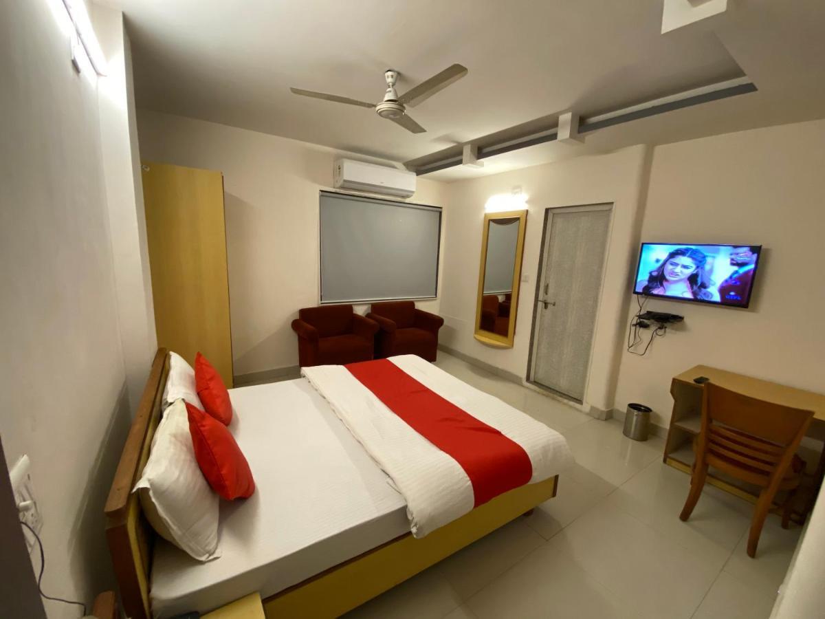 Hotel Riverfront 3*