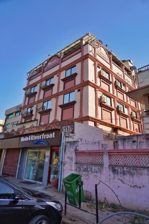 Riverfront Hotel