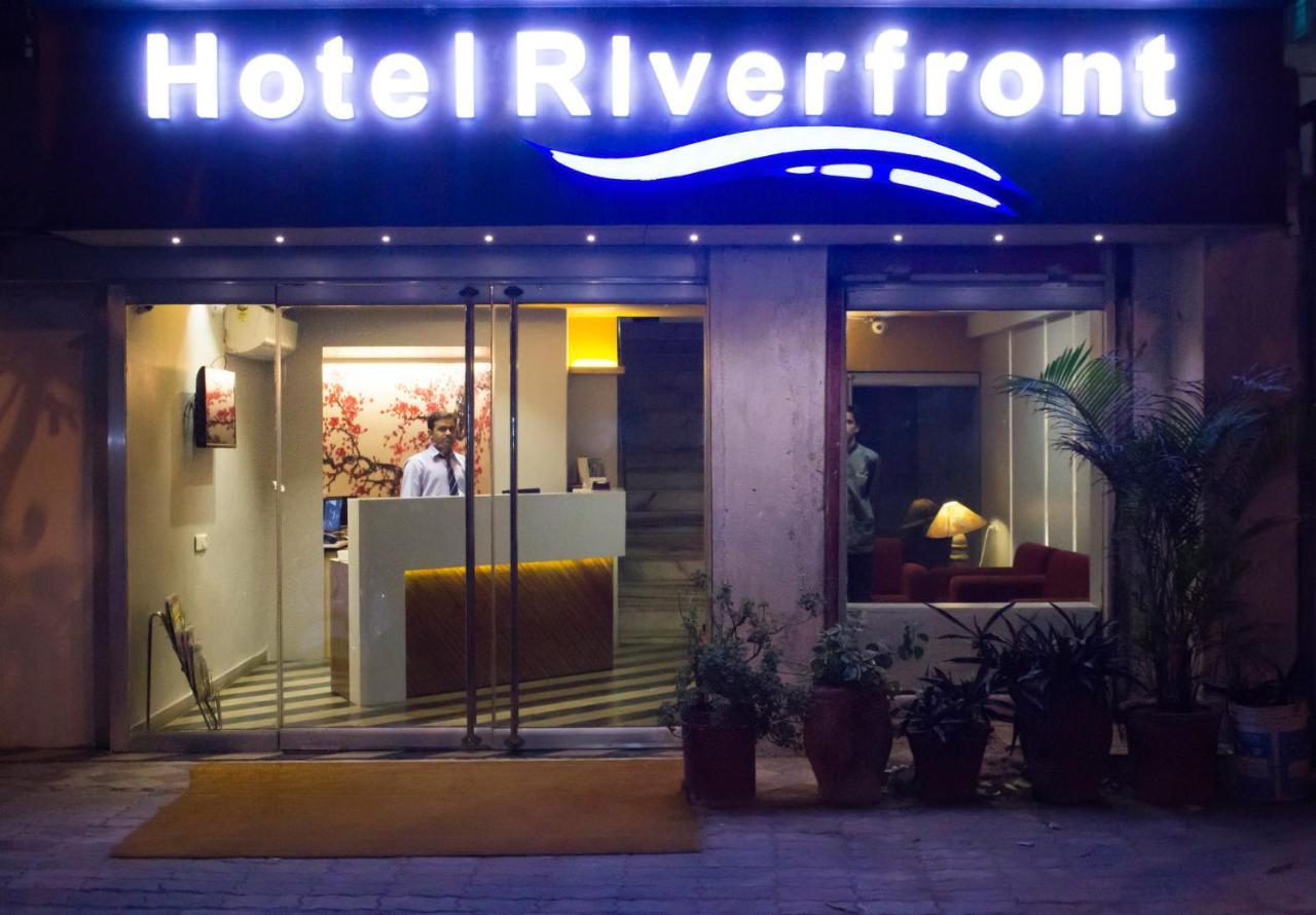 Riverfront Hotel