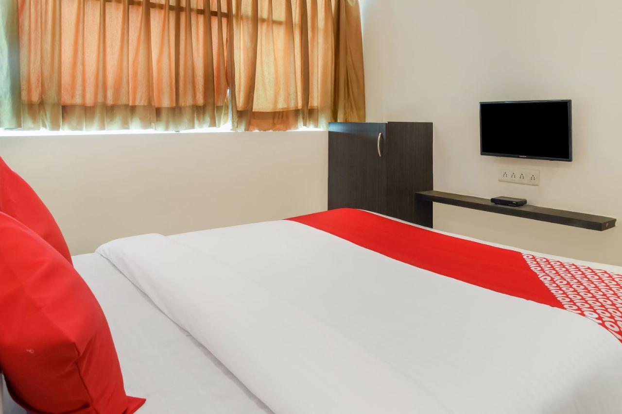 Spot On 27638 Jay Radhe Hotel Ahmedabad