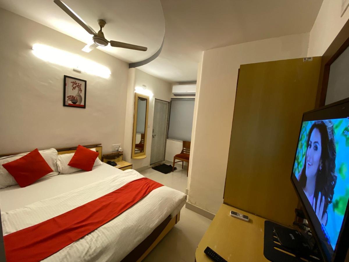 Hotel Riverfront 3*