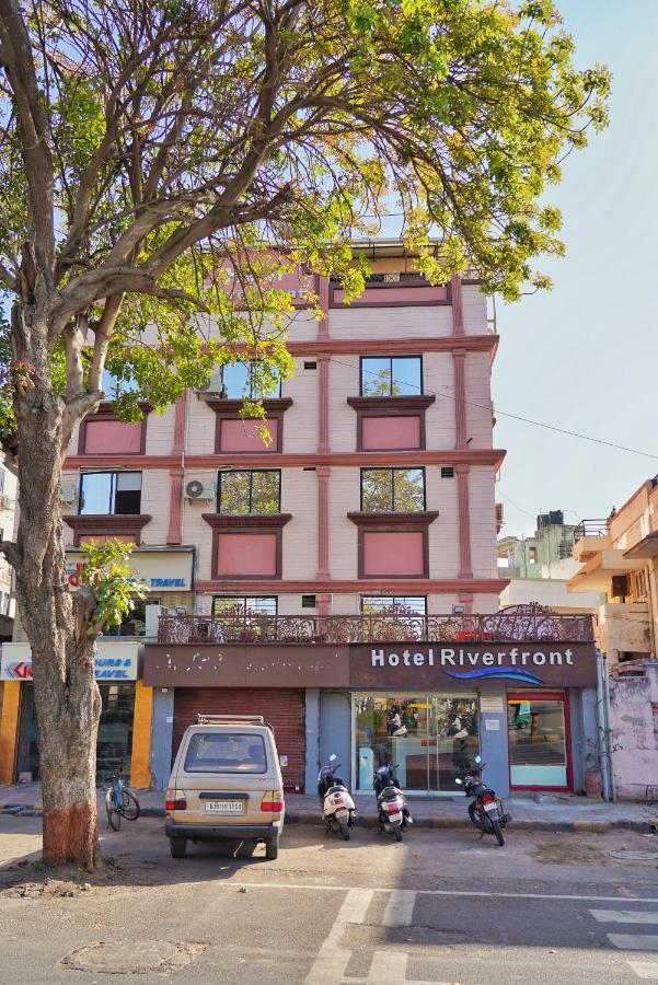 Riverfront Hotel 3*