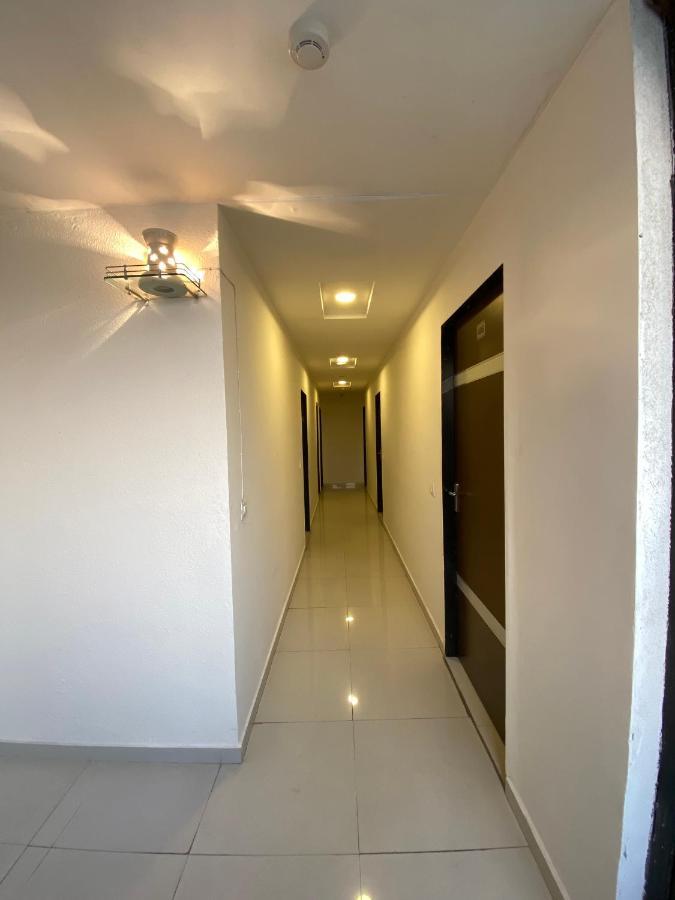 Riverfront Hotel 3*