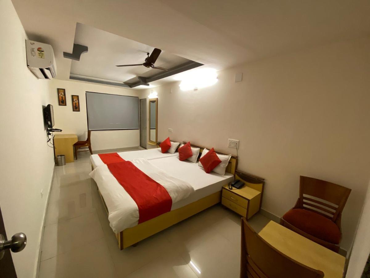 Riverfront Hotel Ahmedabad