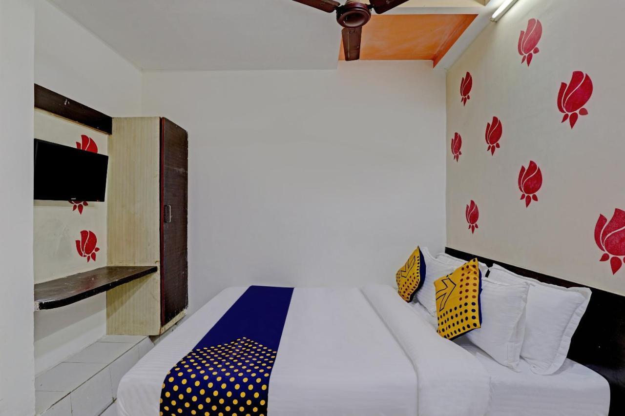 Spot On 82094 Mayur Palace Hotel 2*