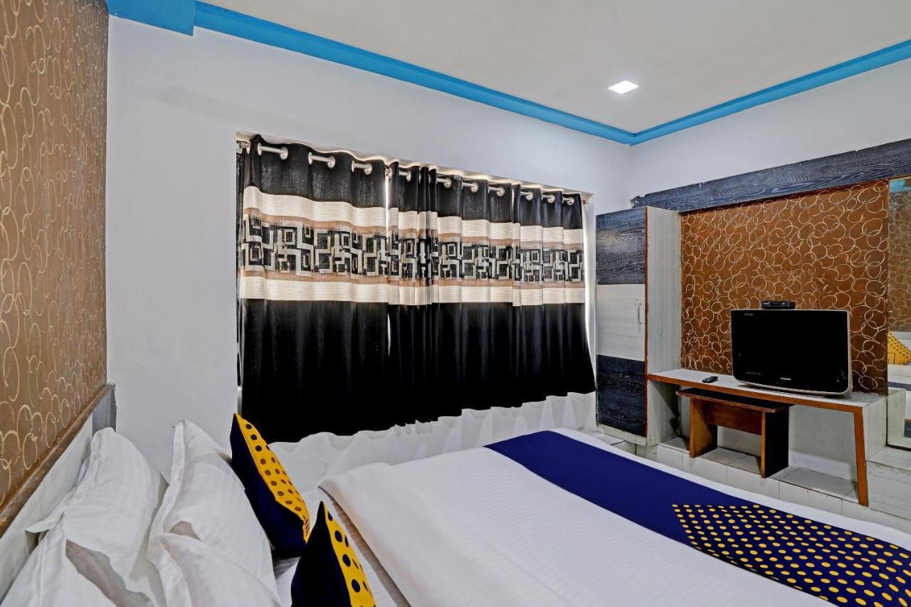Hotel Spot On 82094 Mayur Palace Ahmedabad
