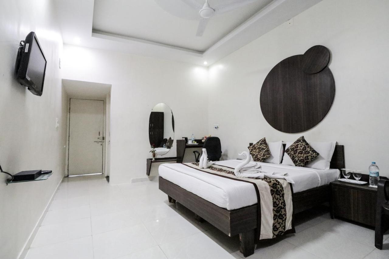 Arristo And Club Ahmedabad