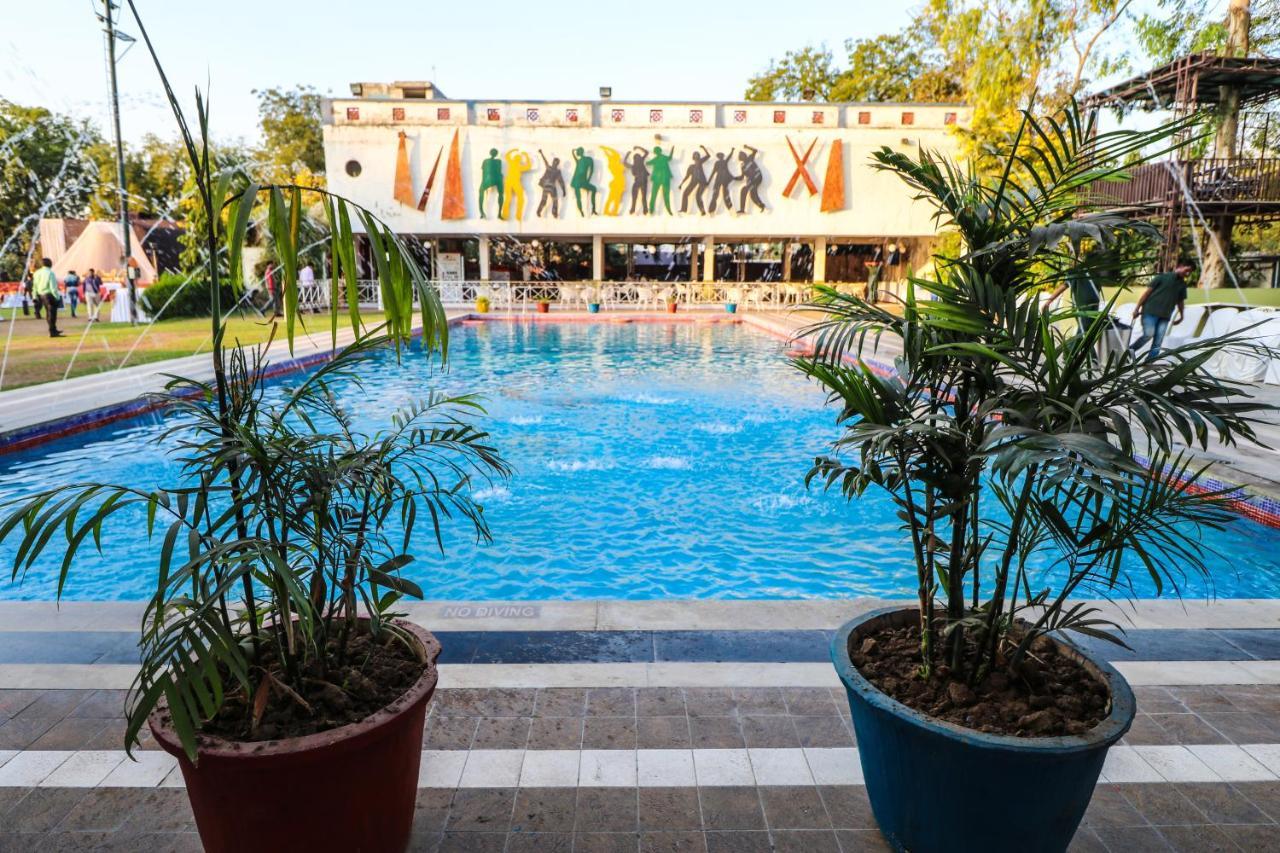 Arristo And Club Hotel