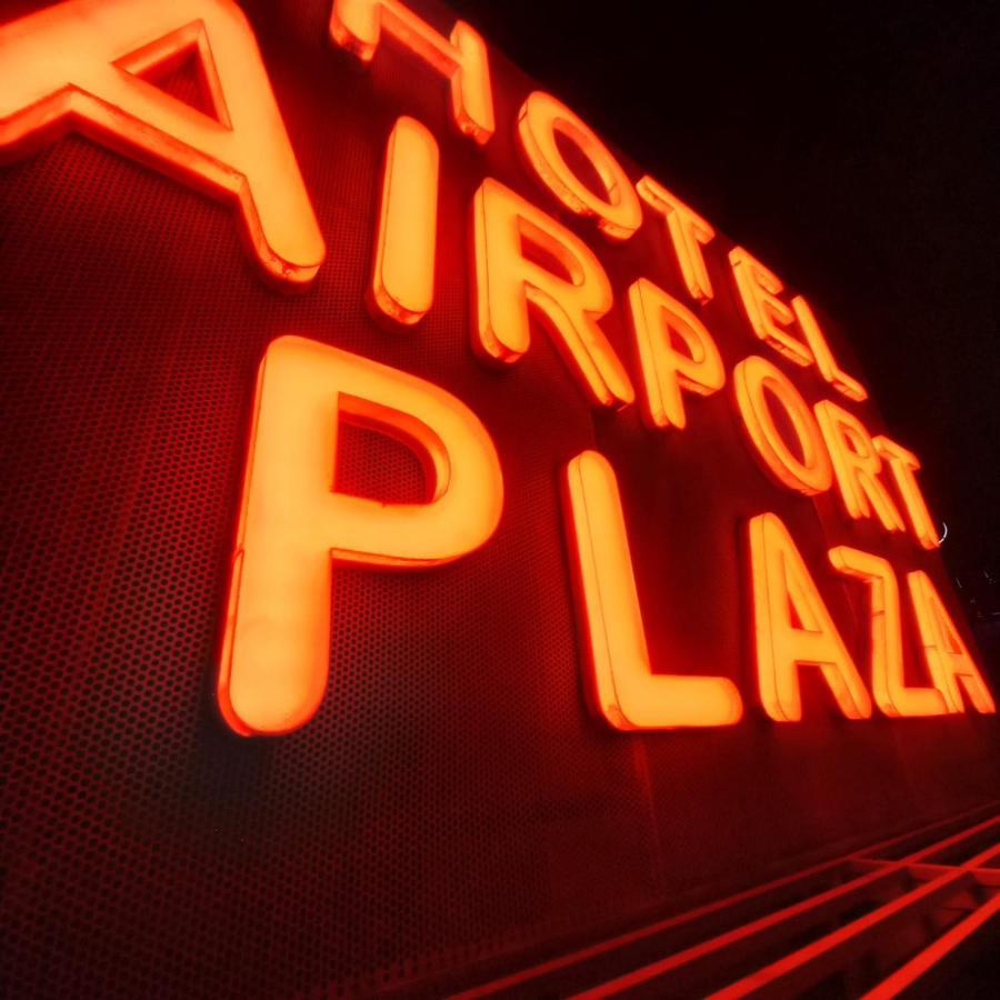 Airport Plaza Hotel