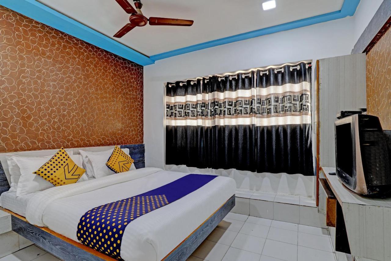 Spot On 82094 Mayur Palace Hotel 2*