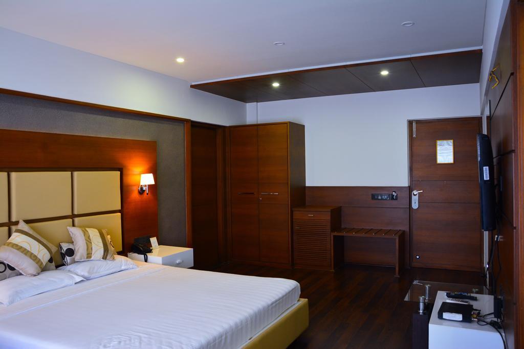 Platinum Residency Hotel