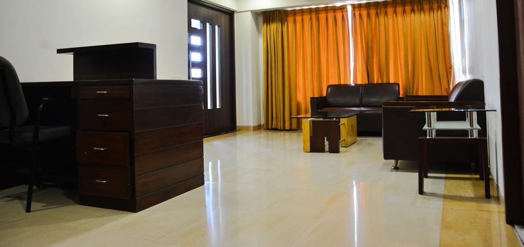 Hotel Platinum Residency 3*