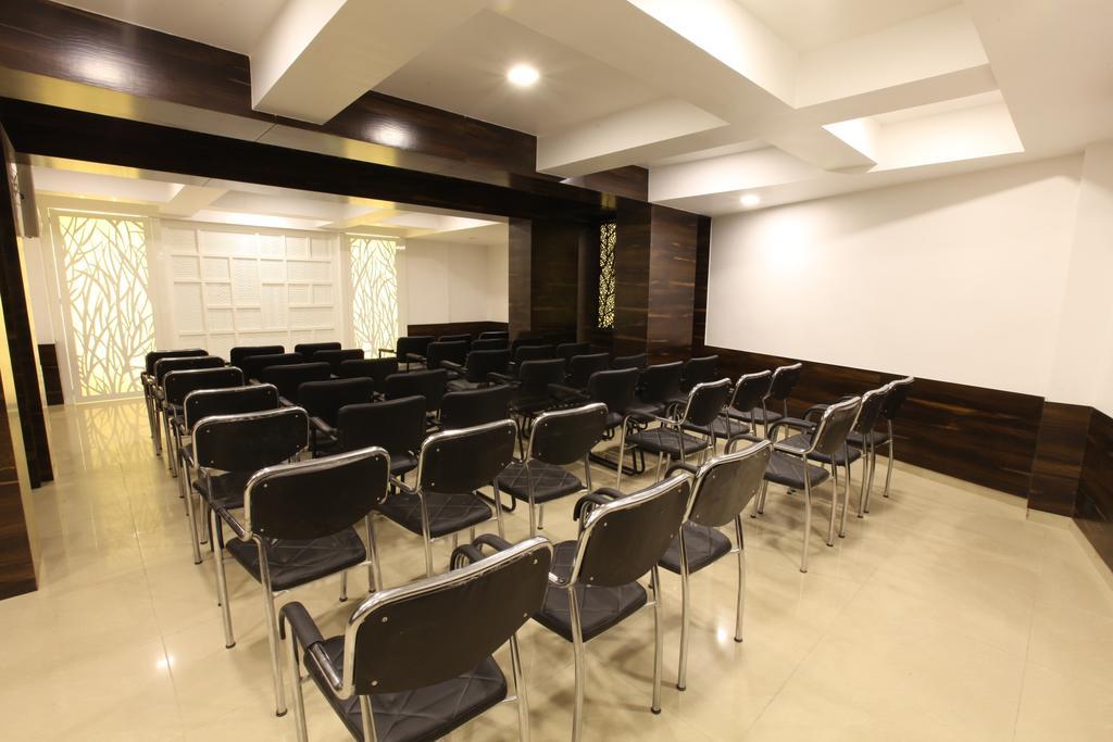 Accolade 3* Ahmedabad