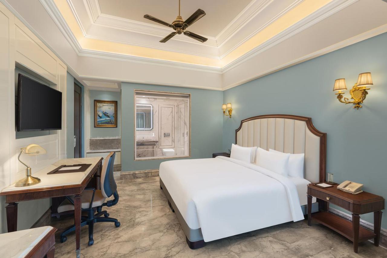 Hotel Hillock