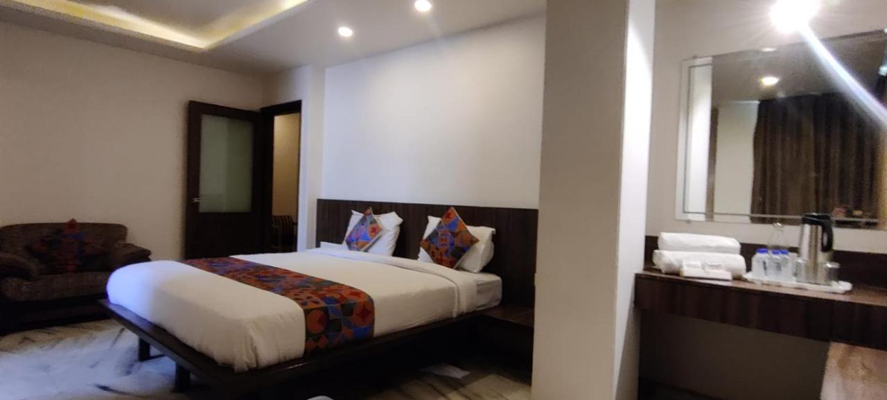 Hotel Grand Ambience 3*