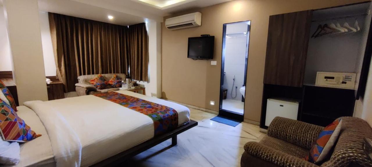 Hotel Grand Ambience 3*