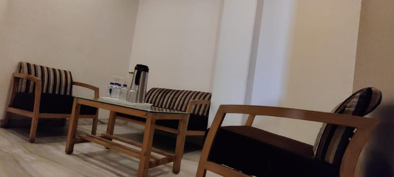 Grand Ambience Hotel 3*