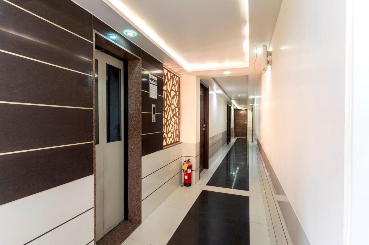Ashish Hotel