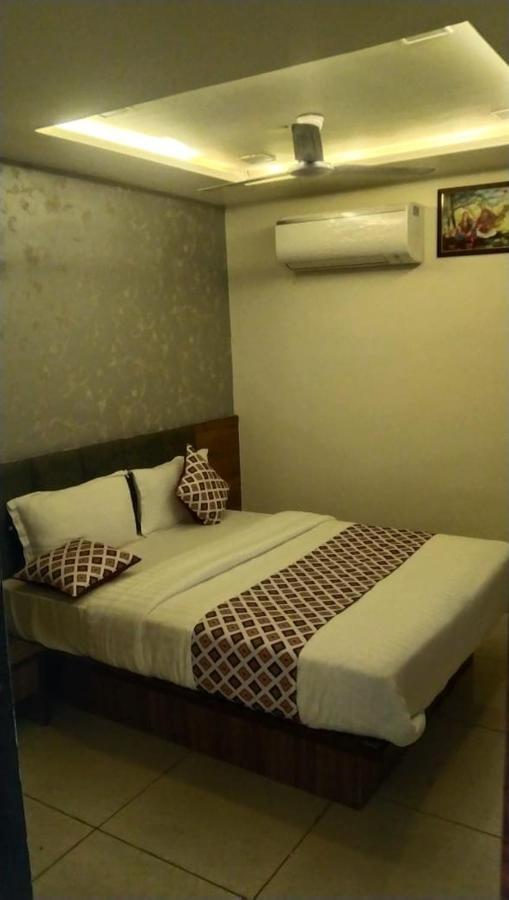 Hotel Atlanta Ahmedabad