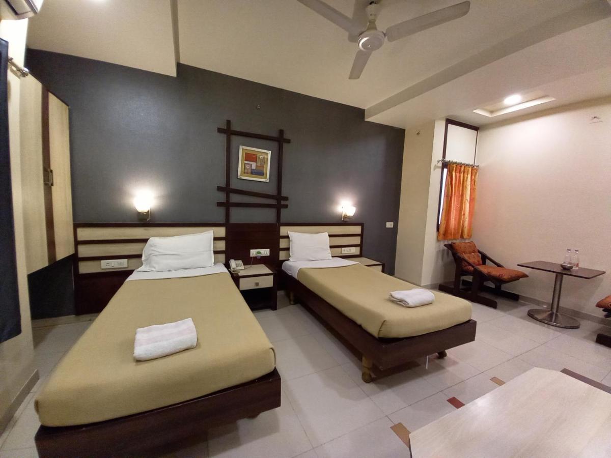 Airport Plaza 3* Ahmedabad