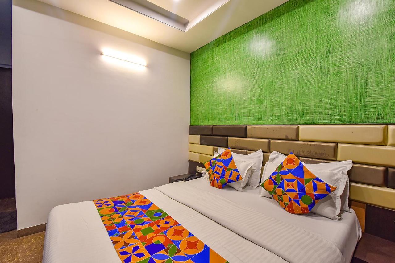 Fabexpress Silver Plaza Hotel