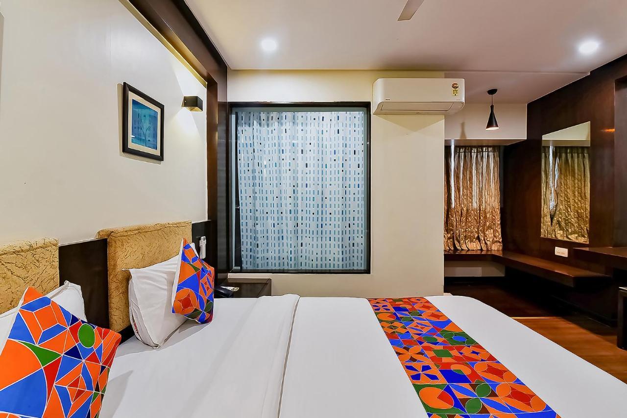 Fabhotel Royal Landmark Hotel