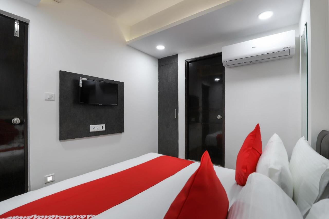 Oyo 40139 Peradiot Hotel Ahmedabad