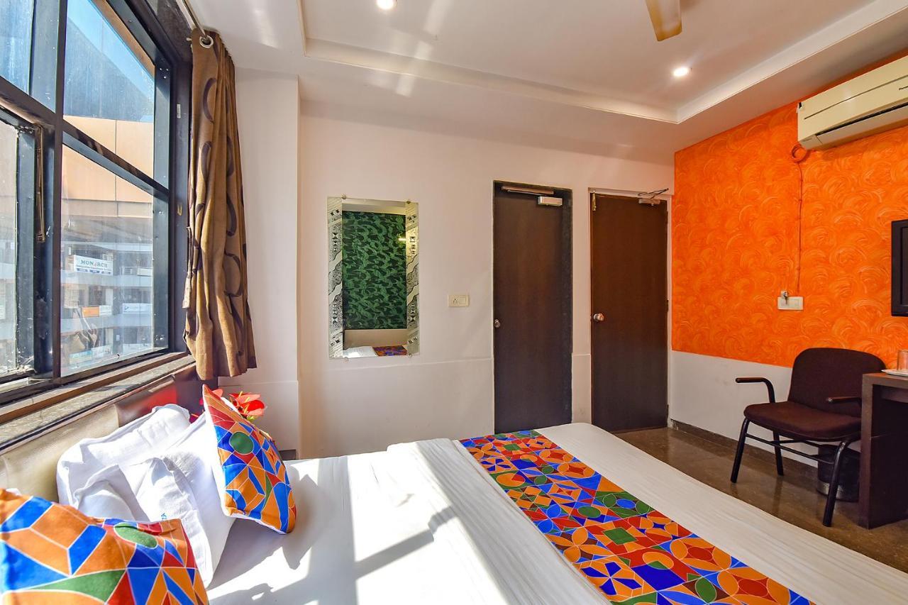 Hotel Fabexpress Silver Plaza