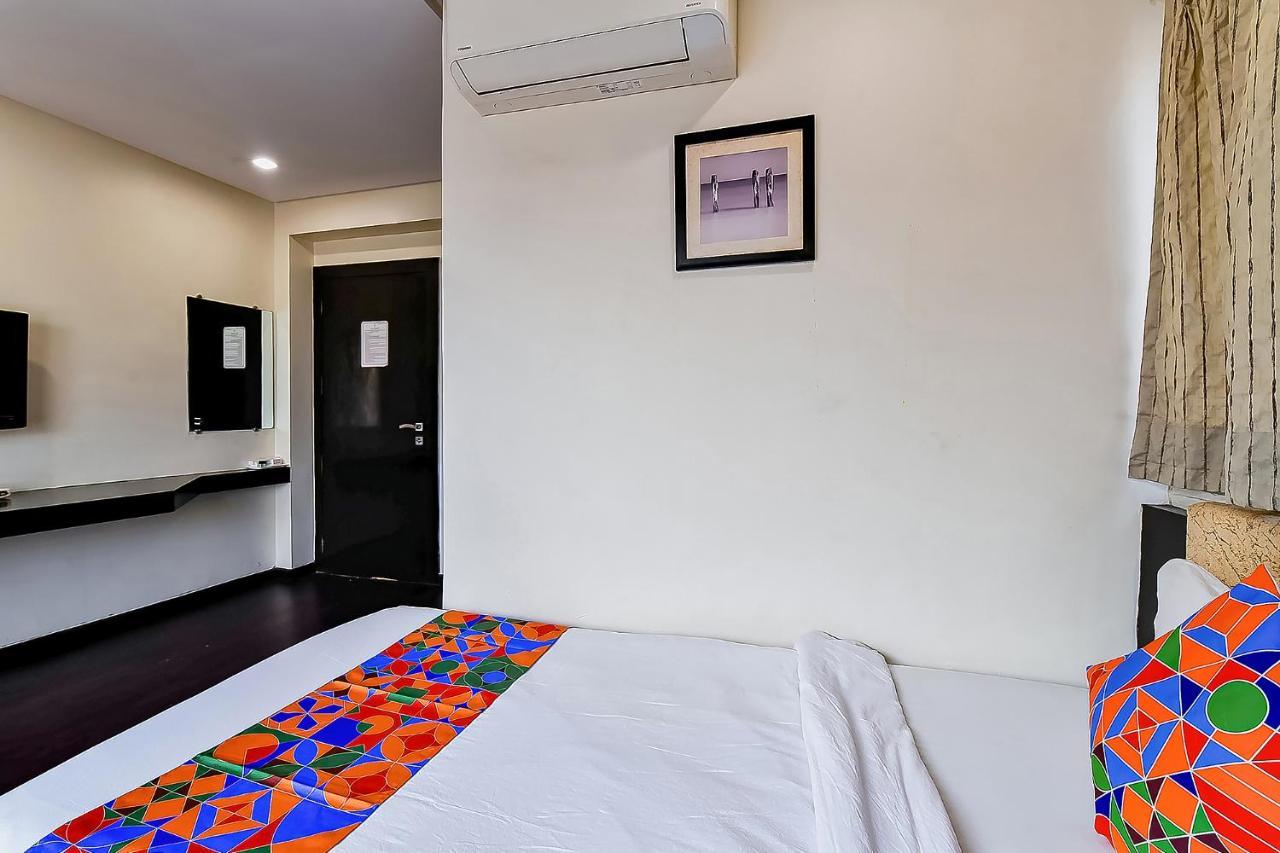 Fabhotel Royal Landmark Hotel