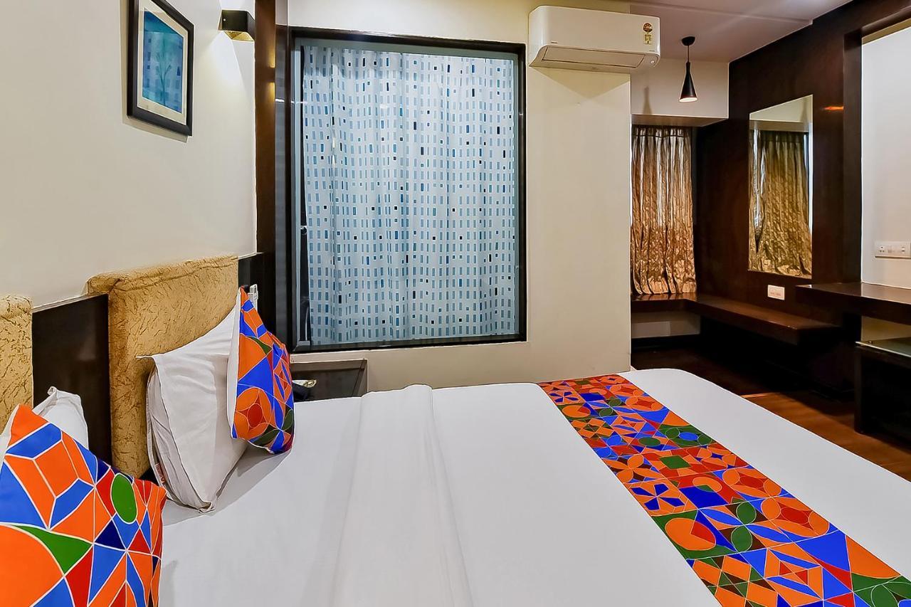 Fabhotel Royal Landmark *
