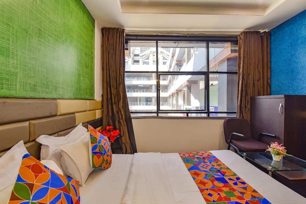 Hotel Fabexpress Silver Plaza 3*