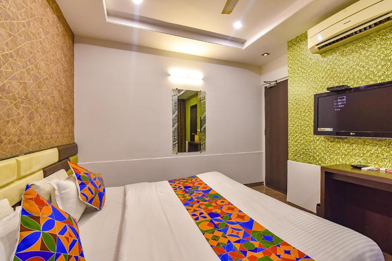 Fabexpress Silver Plaza 3*