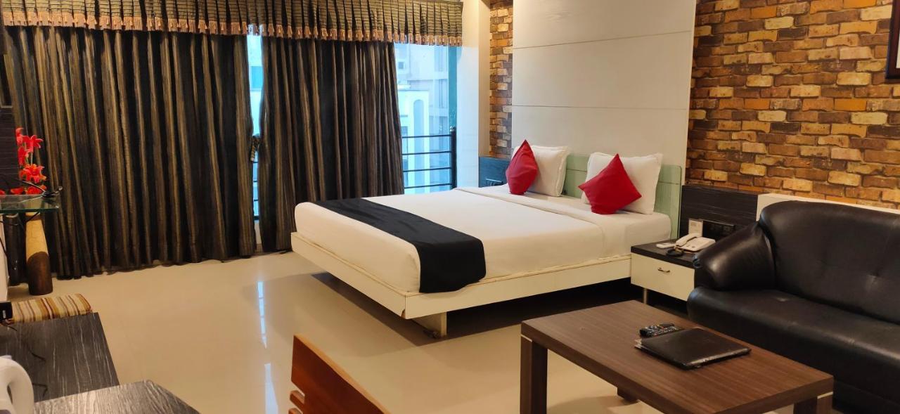 Hotel Dev Corporate 3*