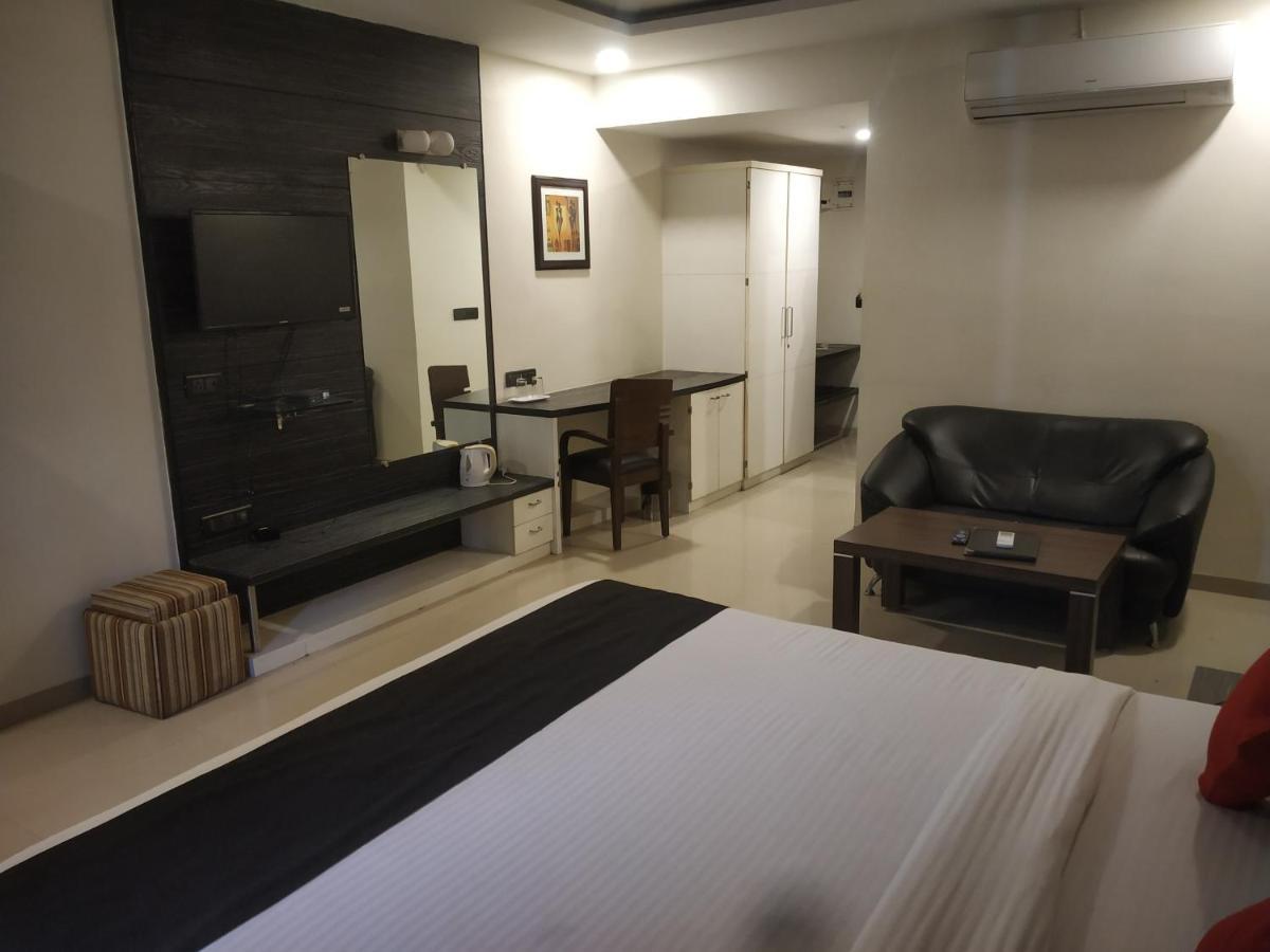 Dev Corporate Hotel Ahmedabad